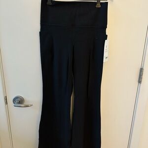 NWT Athleta Salutation Stash Flare Pant